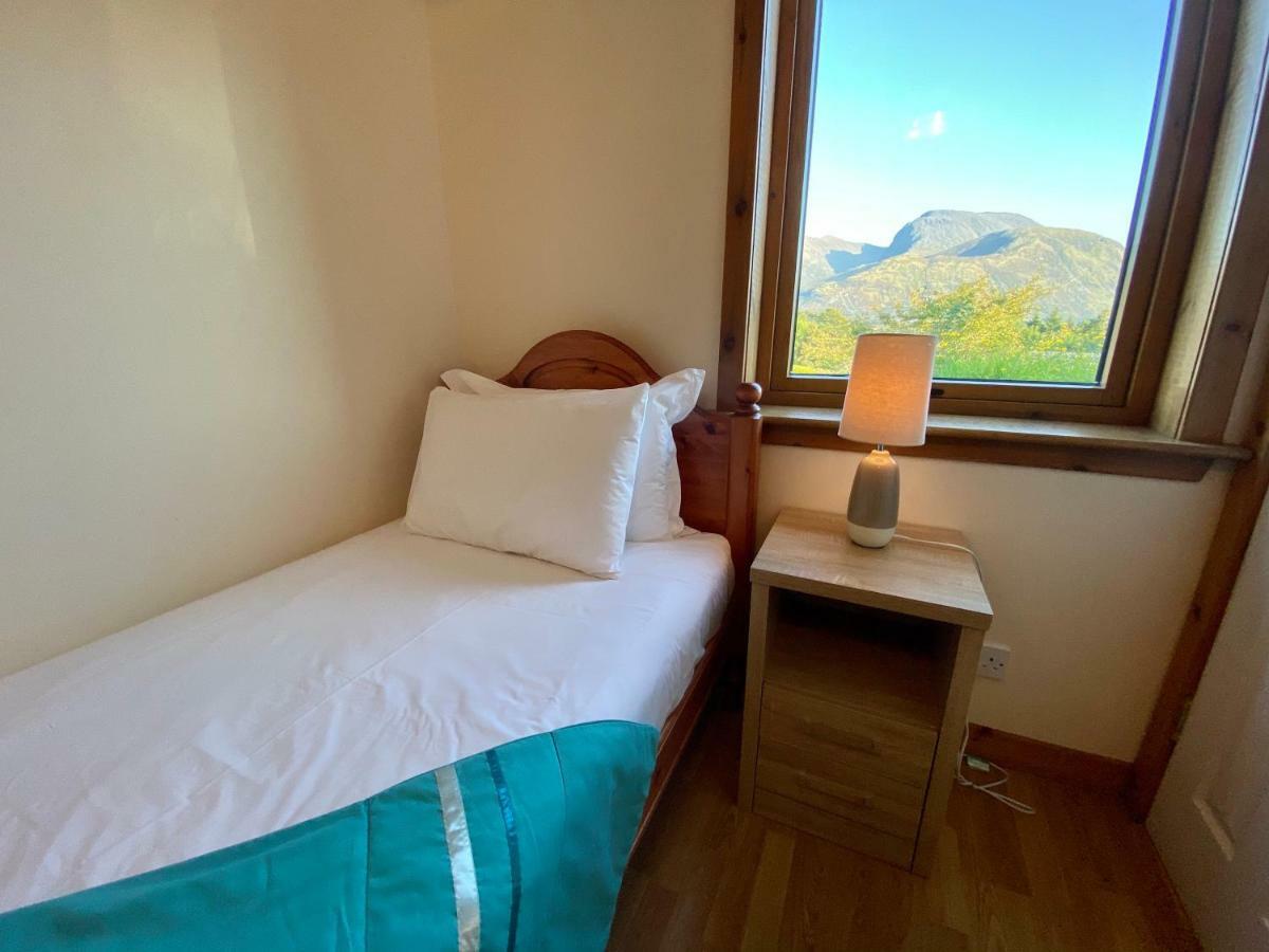 Highland Self Catering Retreat With Stunning Views Apartment ฟอร์ตวิลเลียม ภายนอก รูปภาพ